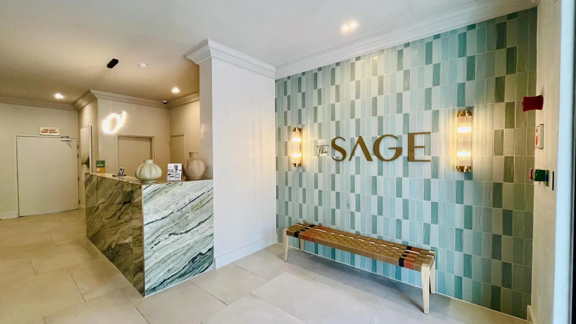 Stylish 1-Full Bedroom Apartment With A Separate Living Room, Workspace And Kitchen Close To The Beach And V&A In Cape Town South Africa
