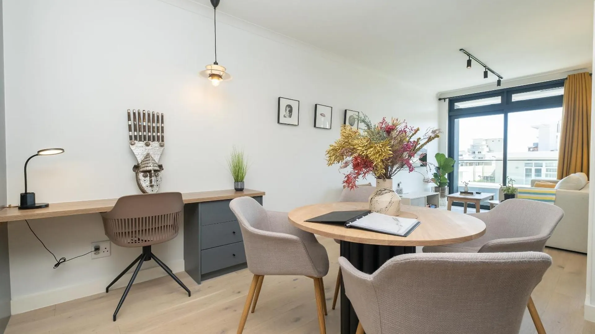 Stylish 1-Full Bedroom Apartment With A Separate Living Room, Workspace And Kitchen Close To The Beach And V&A In Cape Town