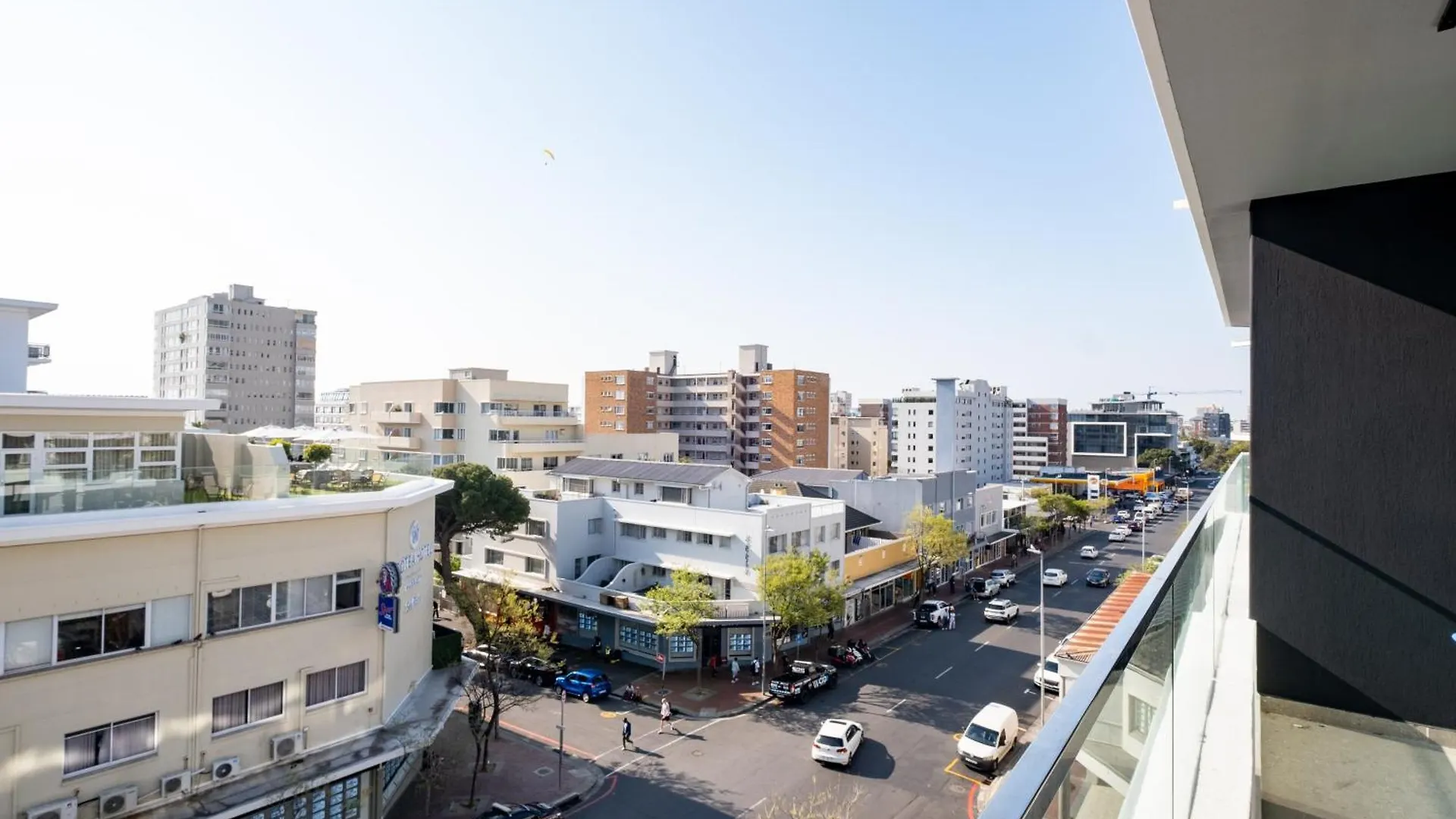 Stylish 1-Full Bedroom Apartment With A Separate Living Room, Workspace And Kitchen Close To The Beach And V&A In Cape Town